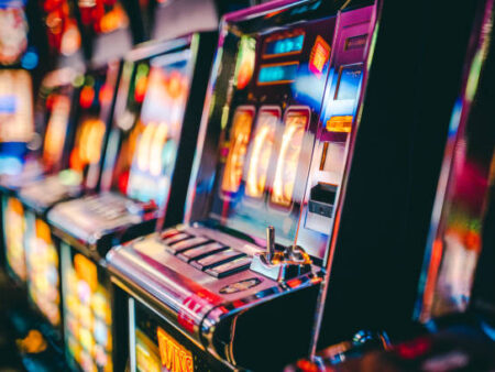 Play Classic Slots With Modern Technology